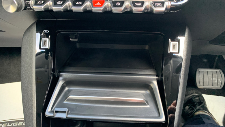 Peugeot 208 1.2 Hybrid 110 Allure 5dr e-DSC6 Petrol Hatchback